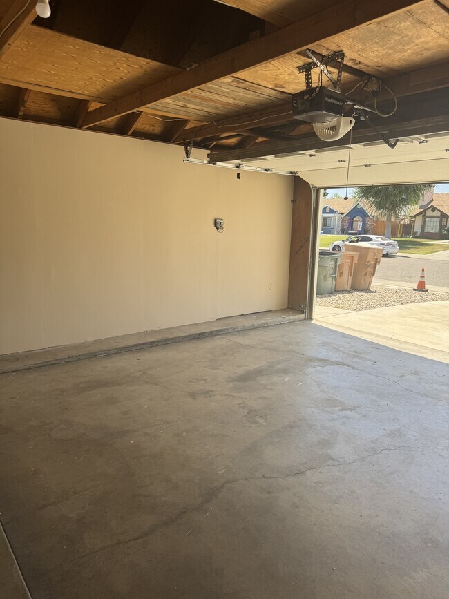 Building Photo - 5708 Canberra Ave