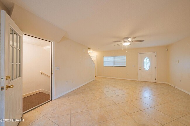 Building Photo - 3733 Cardinal Blvd