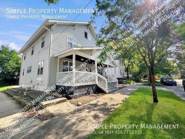 Building Photo - 813 California-