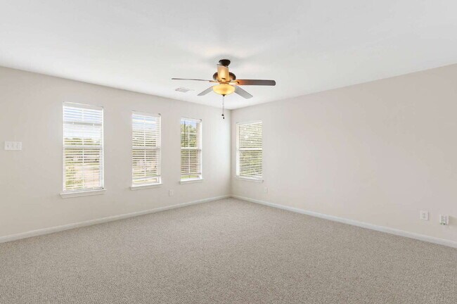 Building Photo - 18226 Fair Grange Ln