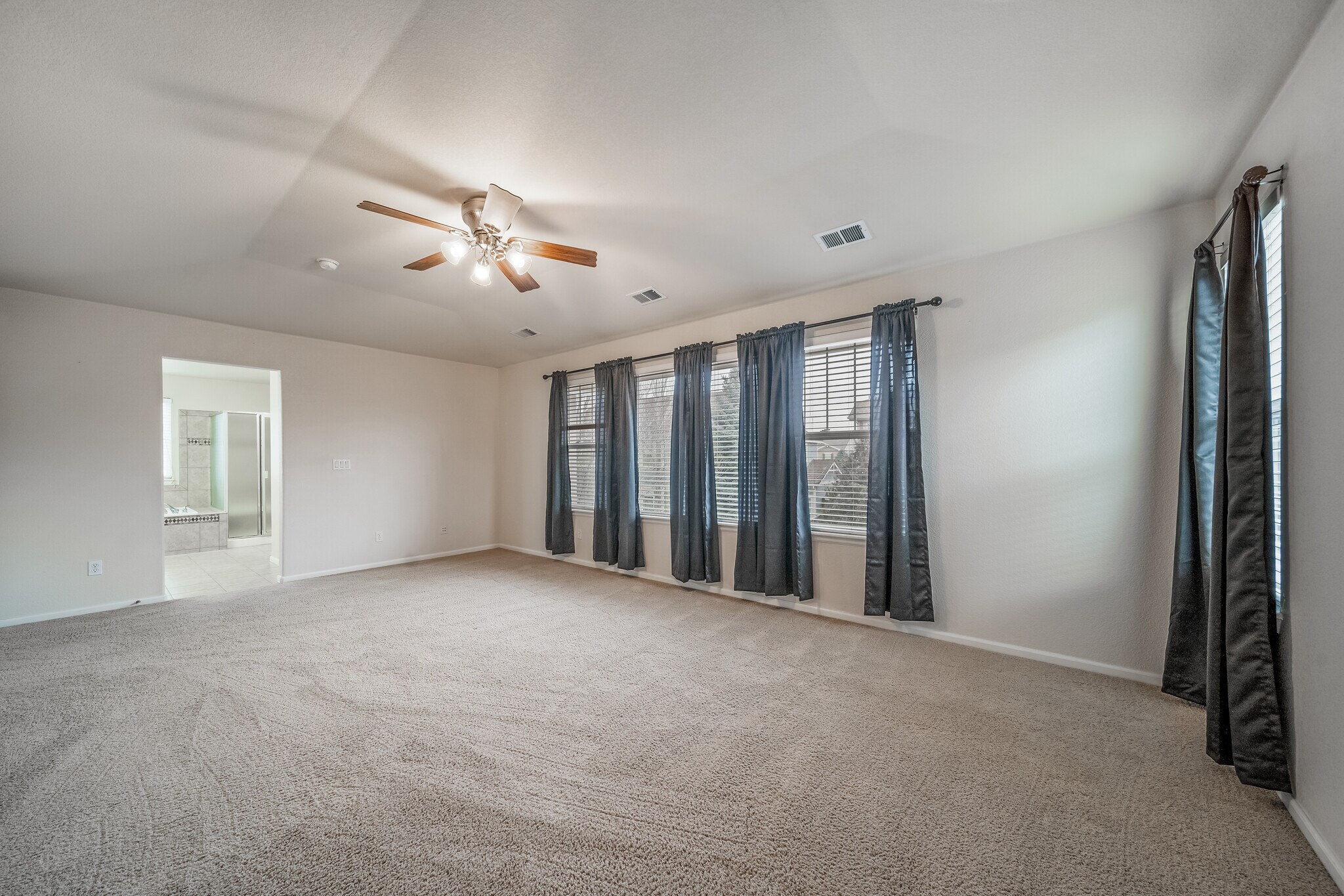 Building Photo - 11598 S Maiden Hair Way
