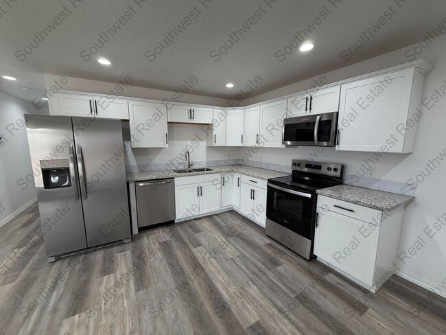 Building Photo - 312 Starlite Dr