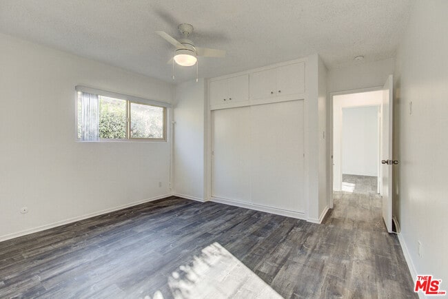 Building Photo - 2230 Redondo Blvd