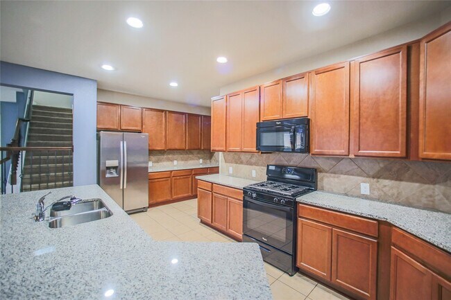 Building Photo - 24030 Buffalo Cove Ln