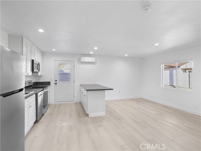 Building Photo - 8828 Chimineas Ave