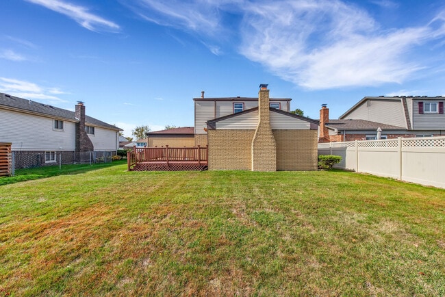 Building Photo - 197 Kings Way