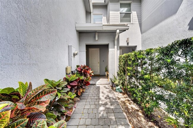 Building Photo - 4349 Veleiros Ave