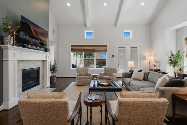 Building Photo - 14104 Cross Oaks Pl