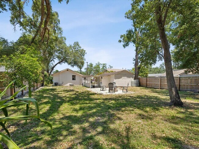 Building Photo - 106 W Louisiana Ave