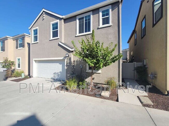 Building Photo - 6025 Dragon Hawk Pl