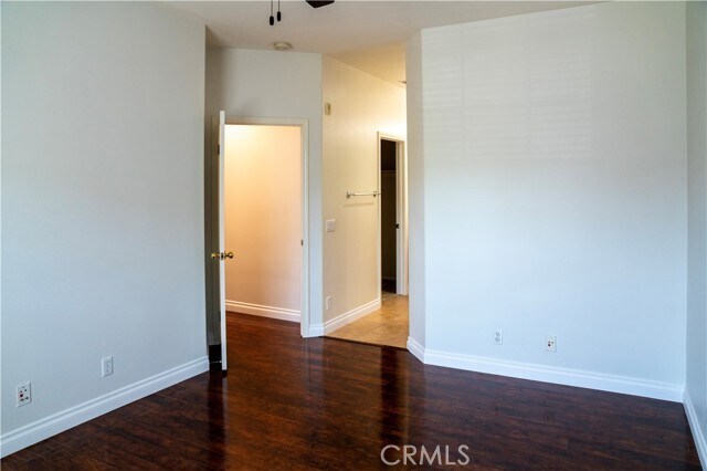 Building Photo - 71 Strawflower St