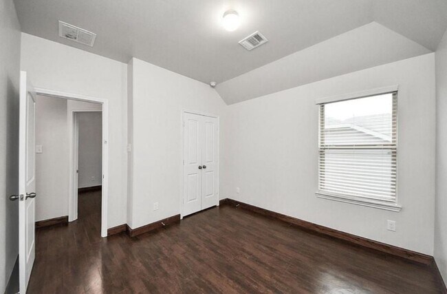 Building Photo - 17031 Iver Ironwood Trl