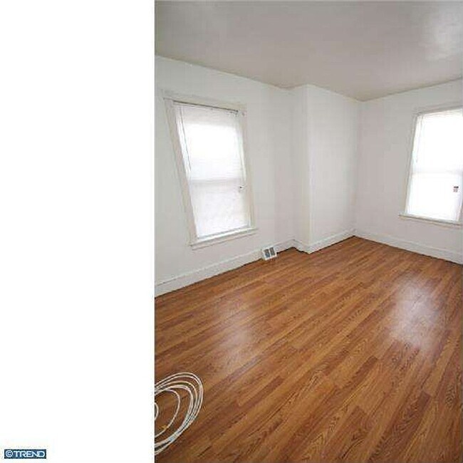 Building Photo - 116 N 61st St