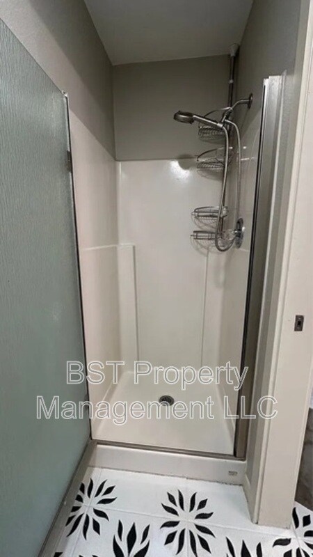 Building Photo - 25130 Rancho Lobo Ct