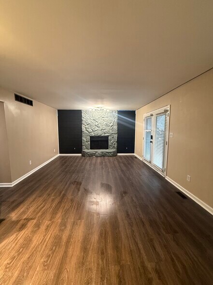 Building Photo - 3411 Spangler Dr