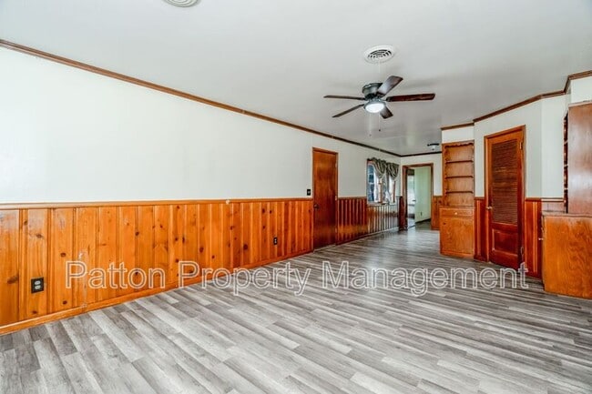 Building Photo - 1703 Pecos St
