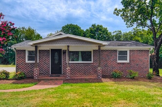 Building Photo - 8603 Haw River Rd