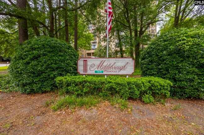 Building Photo - 1825 St Julian Pl