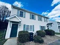 Building Photo - 412 Three Creeks Ct