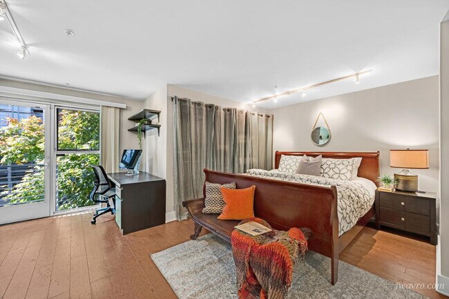 Building Photo - 68 Harriet St