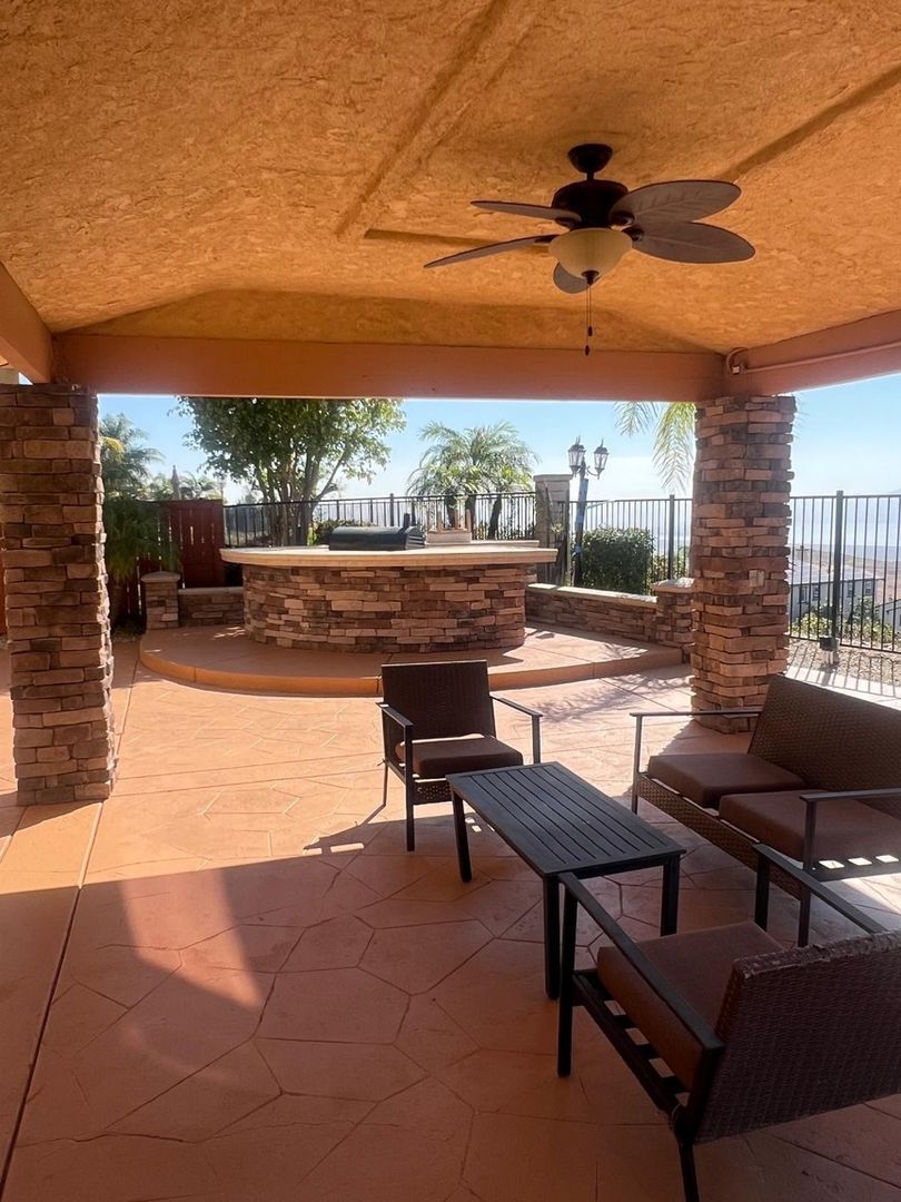 Building Photo - 16969 Old Lake Rd