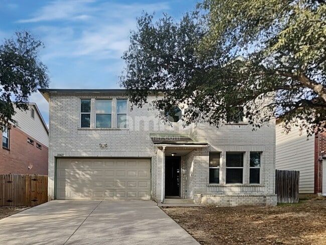 Building Photo - 10423 Manor Crk