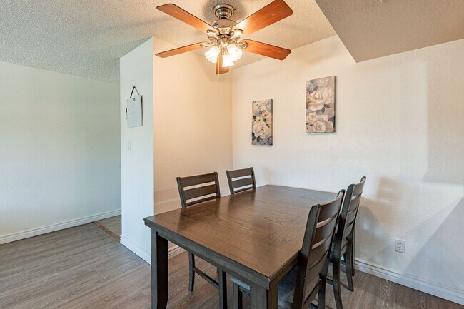 Building Photo - Available until 12/28/25 - Heart of Scottsdale