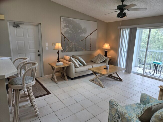 Building Photo - 2512 SE Anchorage Cove