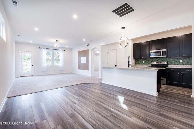 Building Photo - 10029 Windcrest Farms Ln