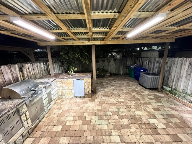 Building Photo - 6900 NW 174th Terrace