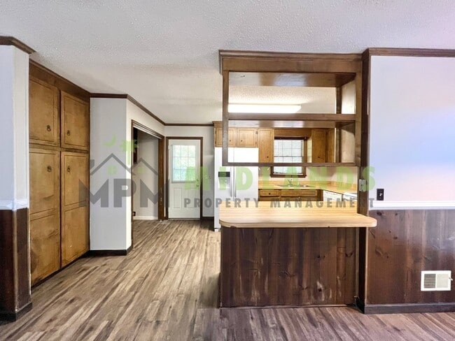 Building Photo - 6101 McMillan Cir