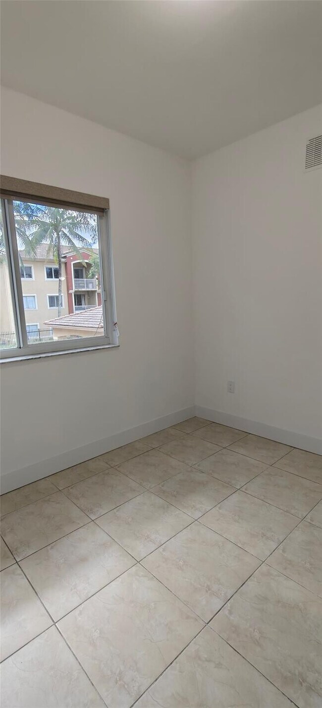 Building Photo - 7085 Nova Dr