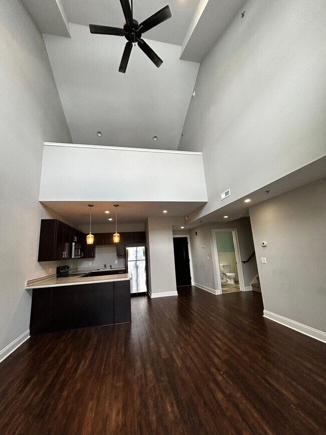 Building Photo - 970 Ridge Ave