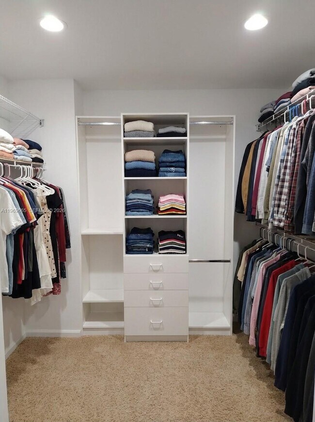 Building Photo - 18243 Blue Lake Way