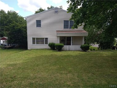 Primary Photo - 300 Kinne St