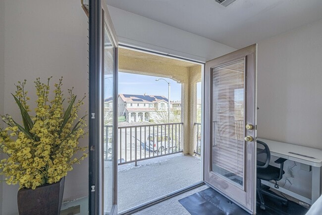 Building Photo - 3324 W Ave J-10