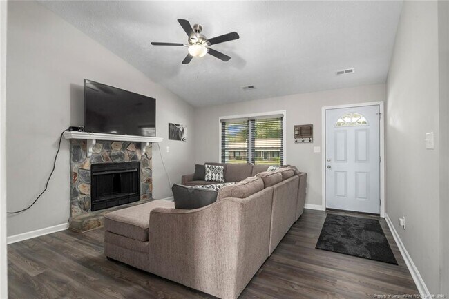 Building Photo - 106 Bluejay Ct
