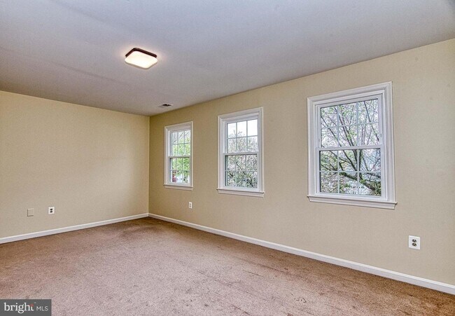 Building Photo - 2205 Cedar Mill Ct