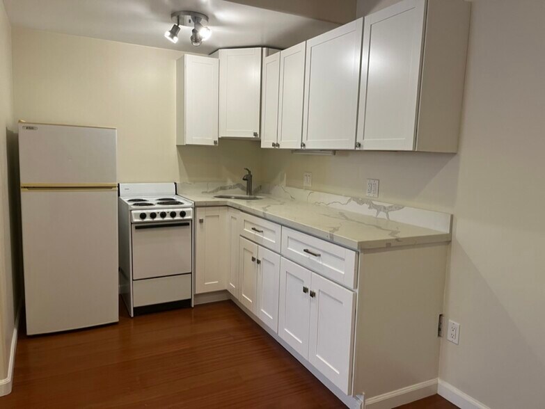 kitchen - 5935 Mildred Street