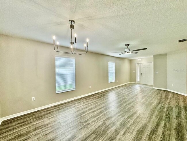 Building Photo - 12534 Chenwood Ave