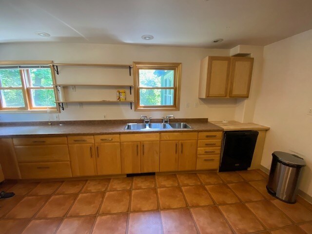 Building Photo - 20968 3rd St