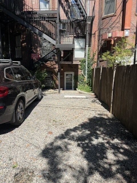 Building Photo - 482 Columbus Ave