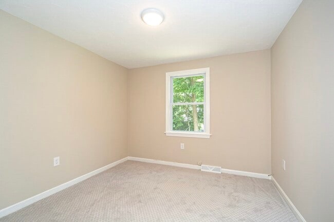 Building Photo - 7 Sherman Terrace