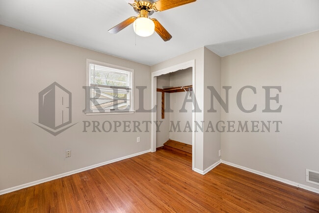 Building Photo - 1440 Community Dr