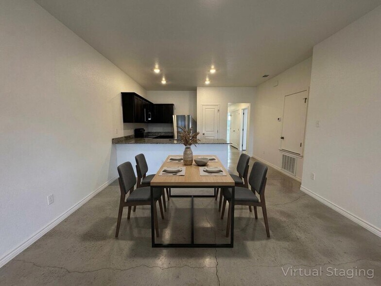 Building Photo - 1234 Lehmann Dr