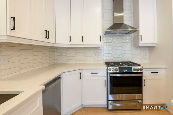 Building Photo - 3 Yorkshire Ct