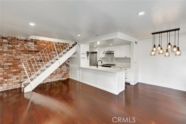 Building Photo - 3043 N White Ave