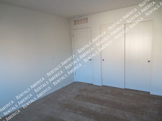 Building Photo - 2417 N 73rd Dr