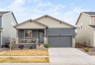 Building Photo - New Executive Furnished -Three bedroom, two bathroom new build home in Longmont fully furnished F...
