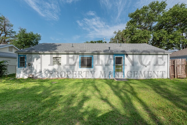 Building Photo - 522 Sunnyside Ct